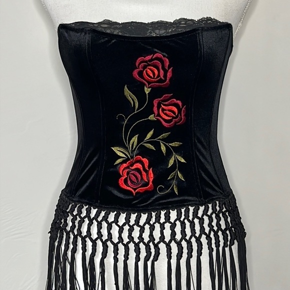 Vintage Victoria’s Secret Rose Corset - Picture 2 of 7